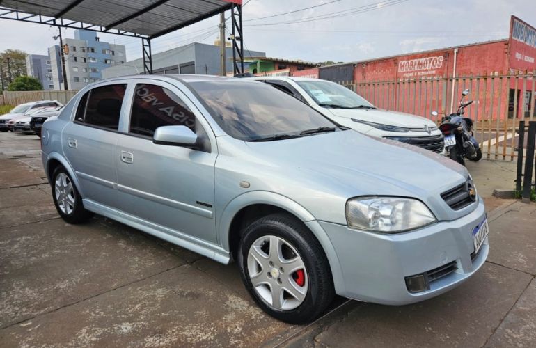 Chevrolet Astra Hatch 2.0 (Flex) - Foto #9