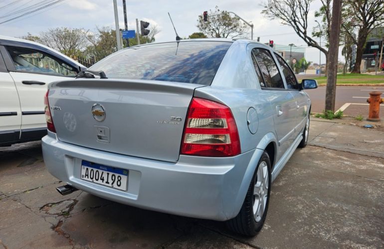 Chevrolet Astra Hatch 2.0 (Flex) - Foto #10