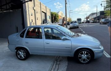 Chevrolet Corsa 1.0 MPFi Classic Sedan Spirit 8v - Foto #4