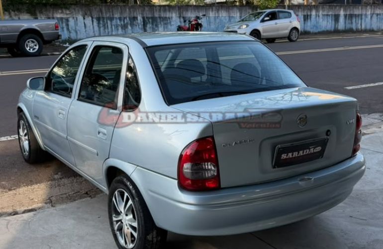 Chevrolet Corsa 1.0 MPFi Classic Sedan Spirit 8v - Foto #7