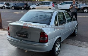 Chevrolet Corsa 1.0 MPFi Classic Sedan Spirit 8v - Foto #9
