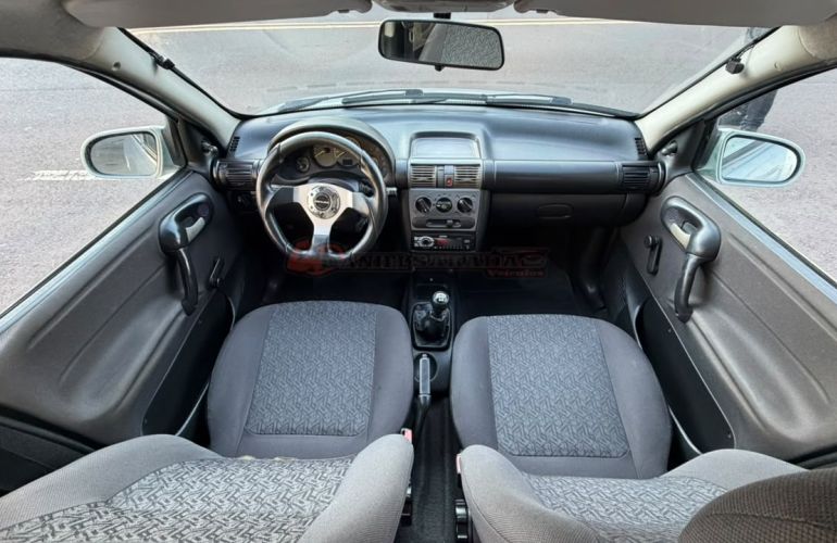 Chevrolet Corsa 1.0 MPFi Classic Sedan Spirit 8v - Foto #10
