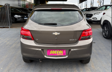 Chevrolet Onix 1.4 LT SPE/4 - Foto #9