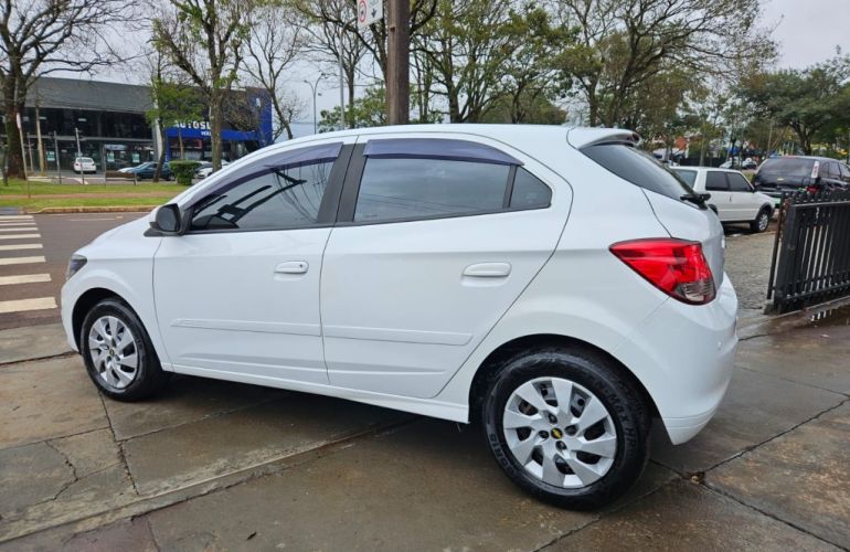 Chevrolet Onix 1.4 LT SPE/4 - Foto #7