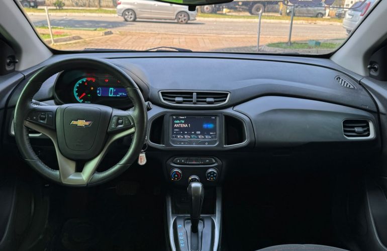 Chevrolet Onix 1.4 MPFi LT 8v - Foto #6