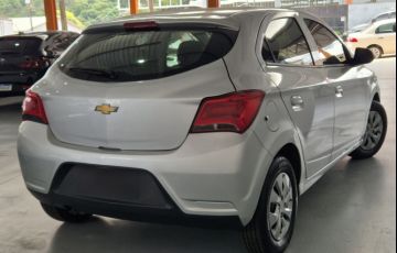 Chevrolet Onix 1.0 - Foto #8