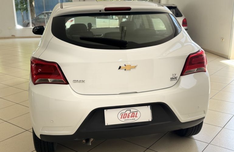 Chevrolet Onix 1.4 LT SPE/4 - Foto #6
