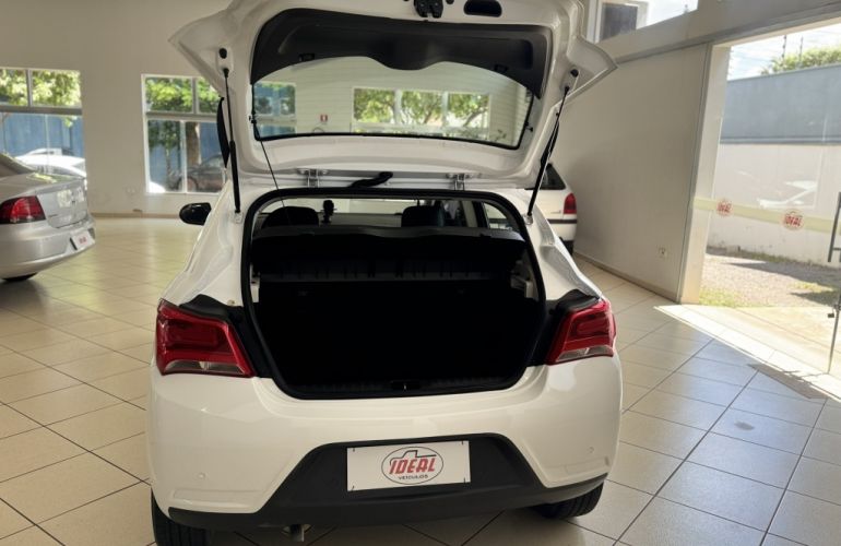 Chevrolet Onix 1.4 LT SPE/4 - Foto #7