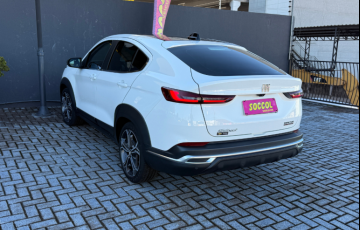 Fiat Fastback 1.0 Turbo 200 Impetus (Aut) - Foto #9