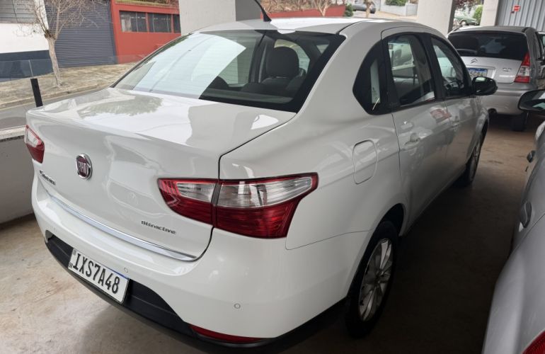 Fiat Grand Siena 1.4 Attractive - Foto #2