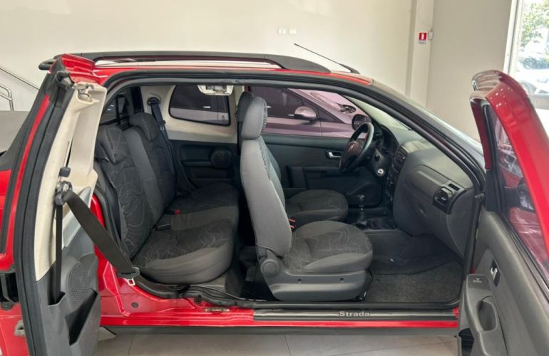 Fiat Strada Working 1.4 (Flex) (Cabine Dupla) - Foto #9