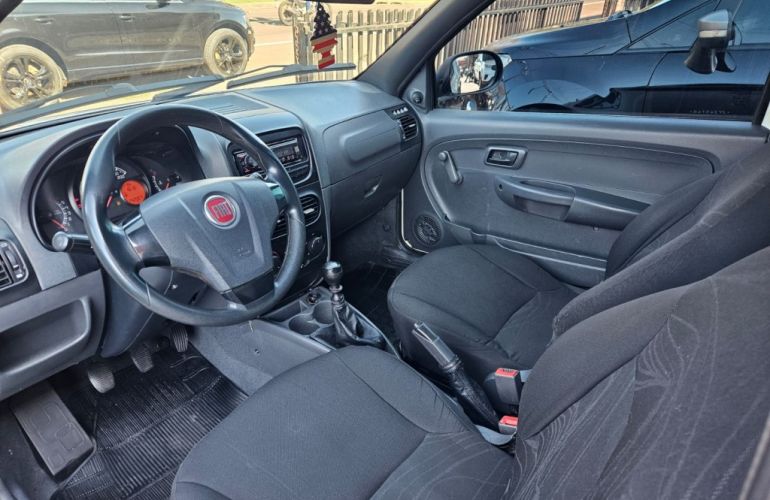 Fiat Strada Hard Working 1.4 (Flex) - Foto #2