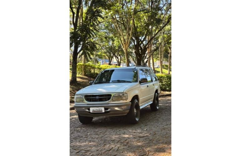 Ford Explorer XL 4x2 4.0 V6 - Foto #2