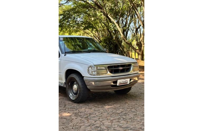 Ford Explorer XL 4x2 4.0 V6 - Foto #3