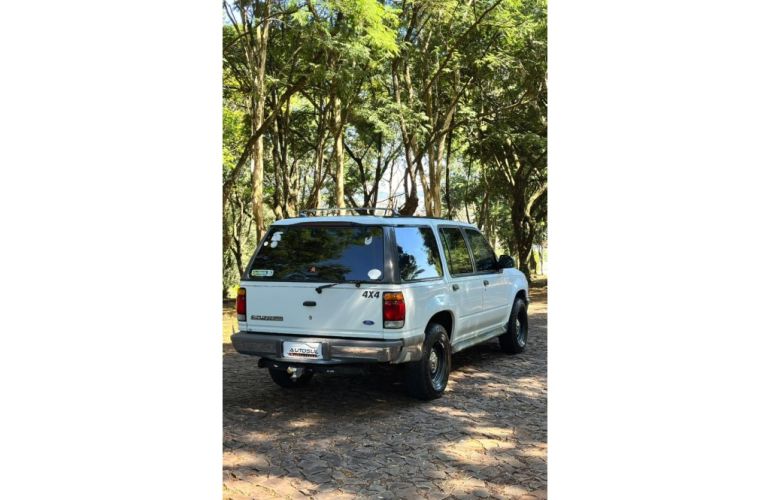 Ford Explorer XL 4x2 4.0 V6 - Foto #4