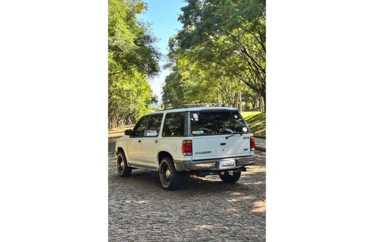 Ford Explorer XL 4x2 4.0 V6 - Foto #5