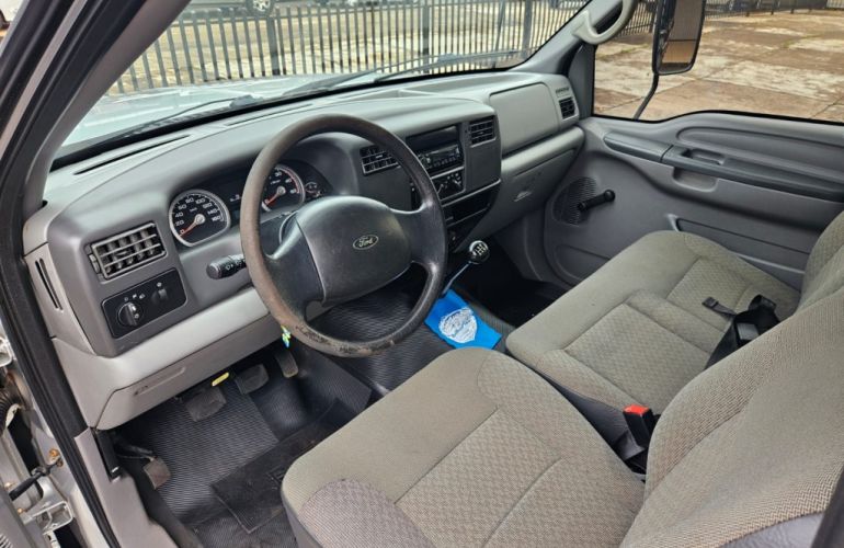Ford F350 (Cabine Simples) - Foto #3