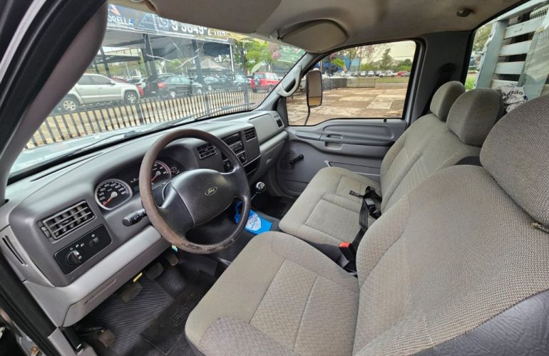 Ford F350 (Cabine Simples) - Foto #6