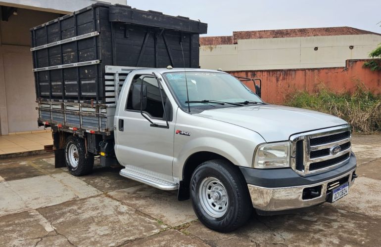 Ford F350 (Cabine Simples) - Foto #7