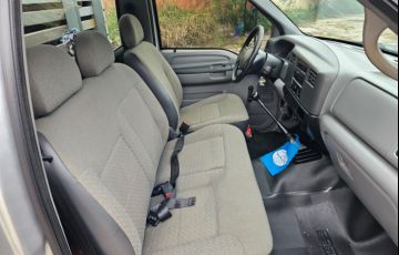 Ford F350 (Cabine Simples) - Foto #9