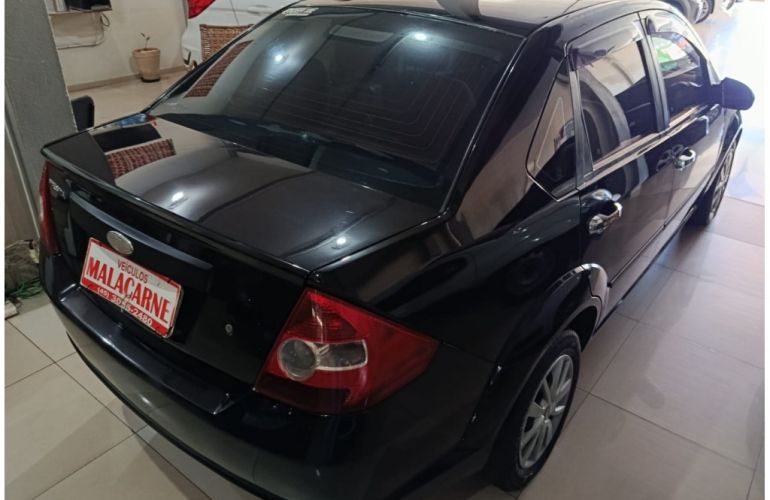 Ford Fiesta Sedan 1.0 (Flex) - Foto #7