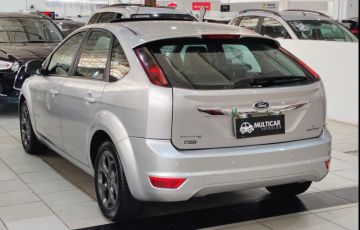 Ford Focus 2.0 Titanium 16v - Foto #4