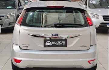 Ford Focus 2.0 Titanium 16v - Foto #5