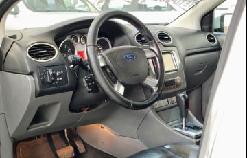 Ford Focus 2.0 Titanium 16v - Foto #8