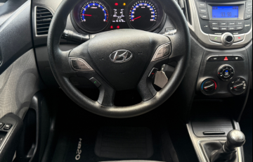 Hyundai HB20S 1.0 Comfort Plus - Foto #4