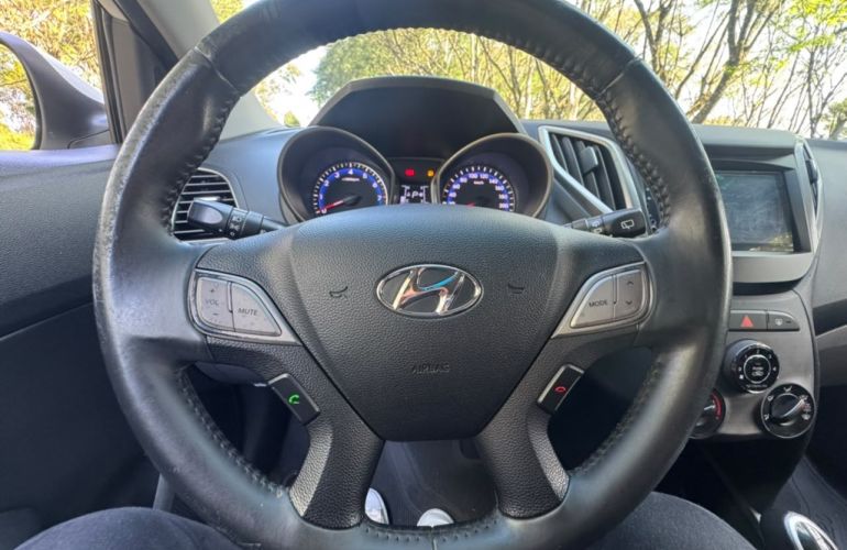 Hyundai HB20X Premium 1.6 - Foto #9