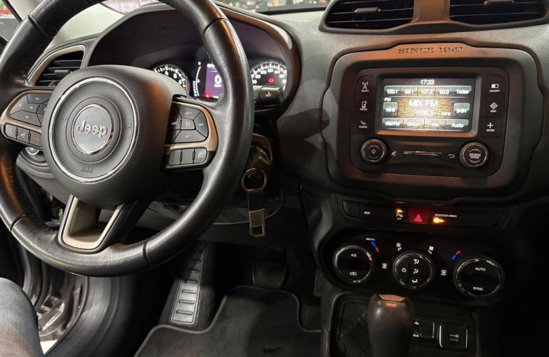 Jeep Renegade 1.8 16V Longitude - Foto #10