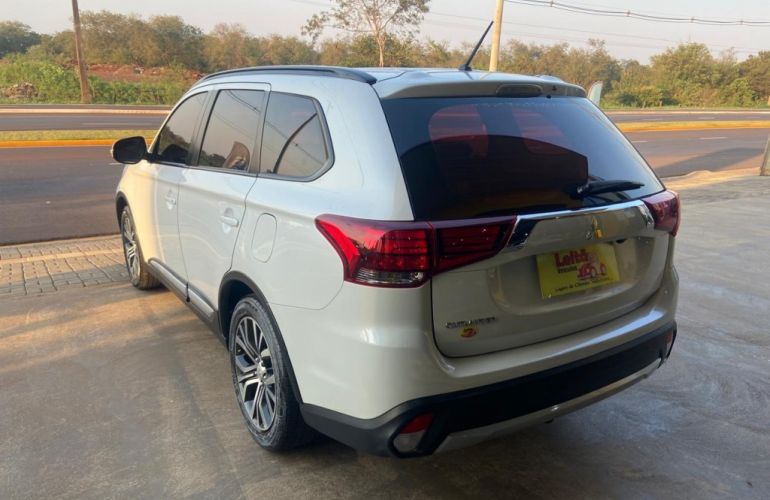 Mitsubishi Outlander 2.0 16V CVT - Foto #10