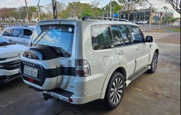 Mitsubishi Pajero 3.2 DI-D HPE 4WD (Aut) - Foto #6