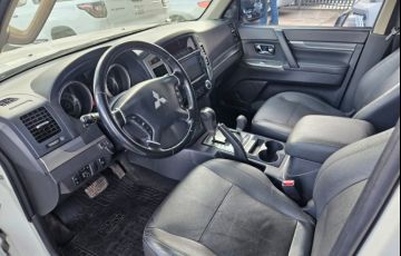 Mitsubishi Pajero 3.2 DI-D HPE 4WD (Aut) - Foto #7