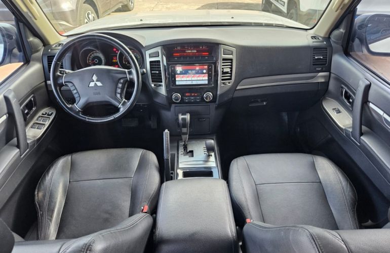 Mitsubishi Pajero 3.2 DI-D HPE 4WD (Aut) - Foto #8