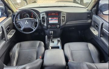 Mitsubishi Pajero 3.2 DI-D HPE 4WD (Aut) - Foto #8