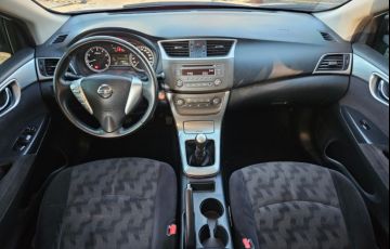 Nissan Sentra 2.0 16V (flex) (aut) - Foto #2