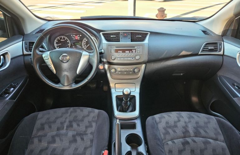 Nissan Sentra 2.0 16V (flex) (aut) - Foto #9