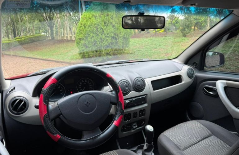 Renault Sandero Expression 1.0 16V (flex) - Foto #10