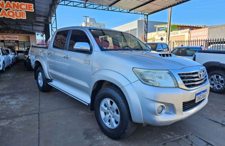 Toyota Hilux 3.0 TDI 4x4 CD SRV (Aut) - Foto #7