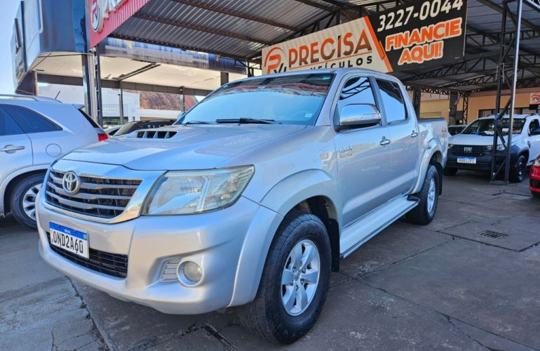 Toyota Hilux 3.0 TDI 4x4 CD SRV (Aut) - Foto #10