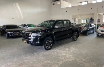 Toyota Hilux 2.8 D-4d Turbo Diesel CD Srx 4x4 Automático
