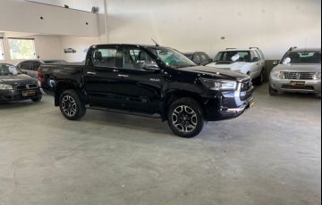 Toyota Hilux 2.8 D-4d Turbo Diesel CD Srx 4x4 Automático - Foto #5