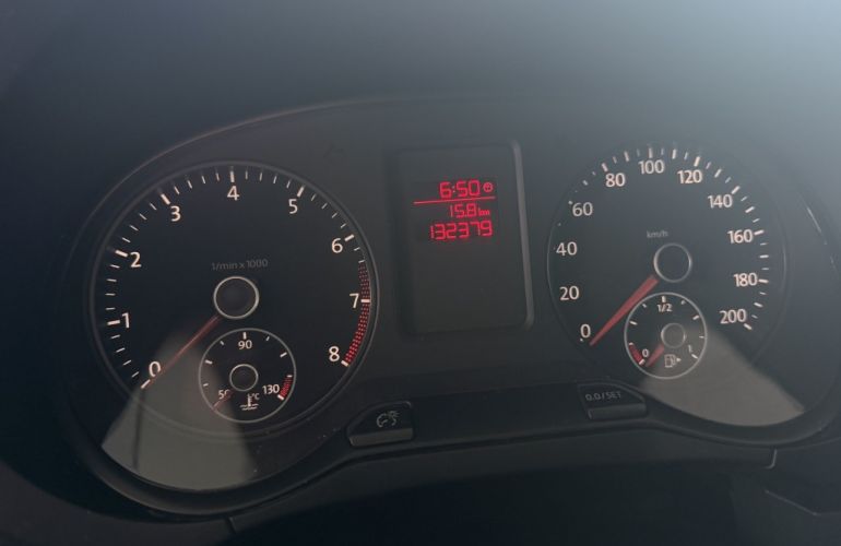 Volkswagen Fox 1.0 8V (Flex) - Foto #7