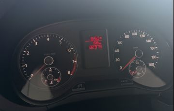 Volkswagen Fox 1.0 8V (Flex) - Foto #7
