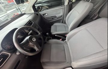 Volkswagen Fox 1.0 8V (Flex) - Foto #9