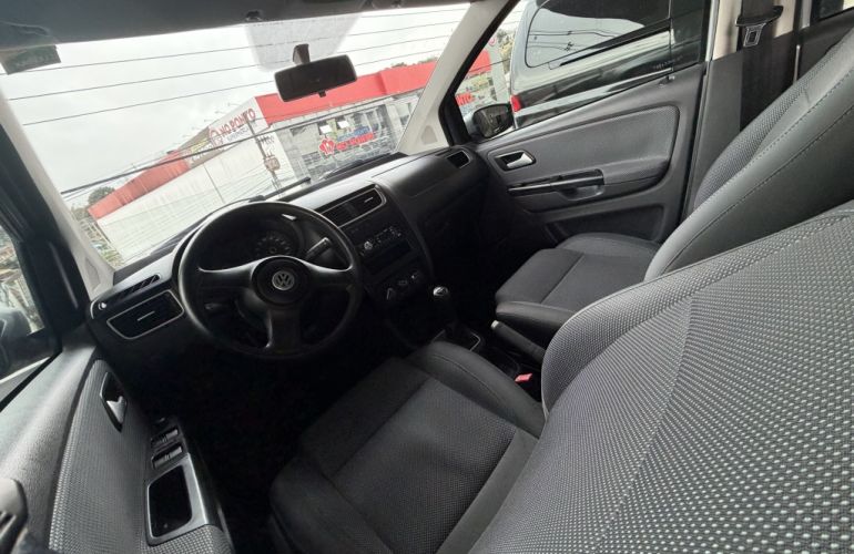 Volkswagen Fox 1.0 8V (Flex) - Foto #10