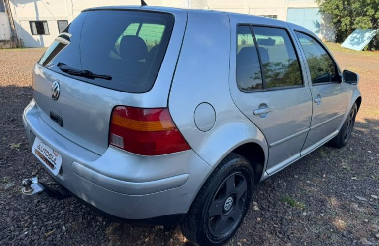 Volkswagen Golf Sport 2.0 MI - Foto #4