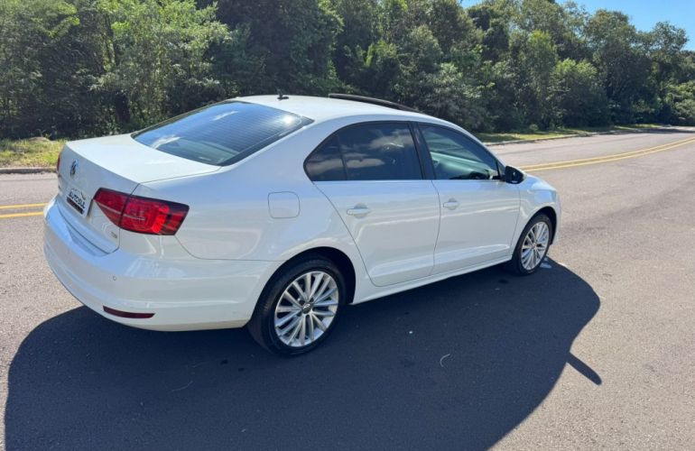 Volkswagen Jetta 2.0 TSI Highline DSG - Foto #6