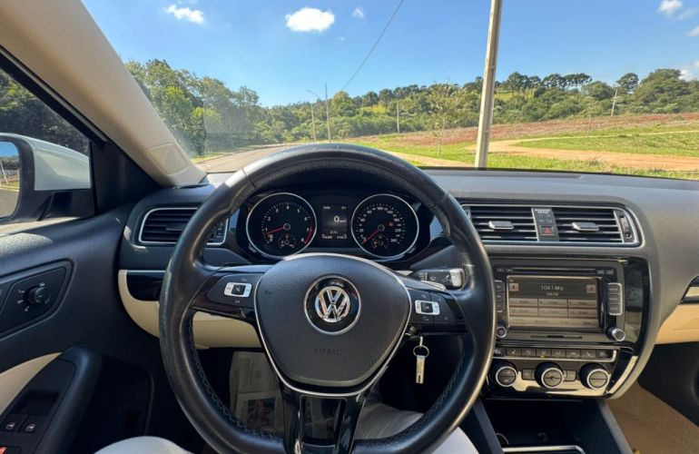 Volkswagen Jetta 2.0 TSI Highline DSG - Foto #7